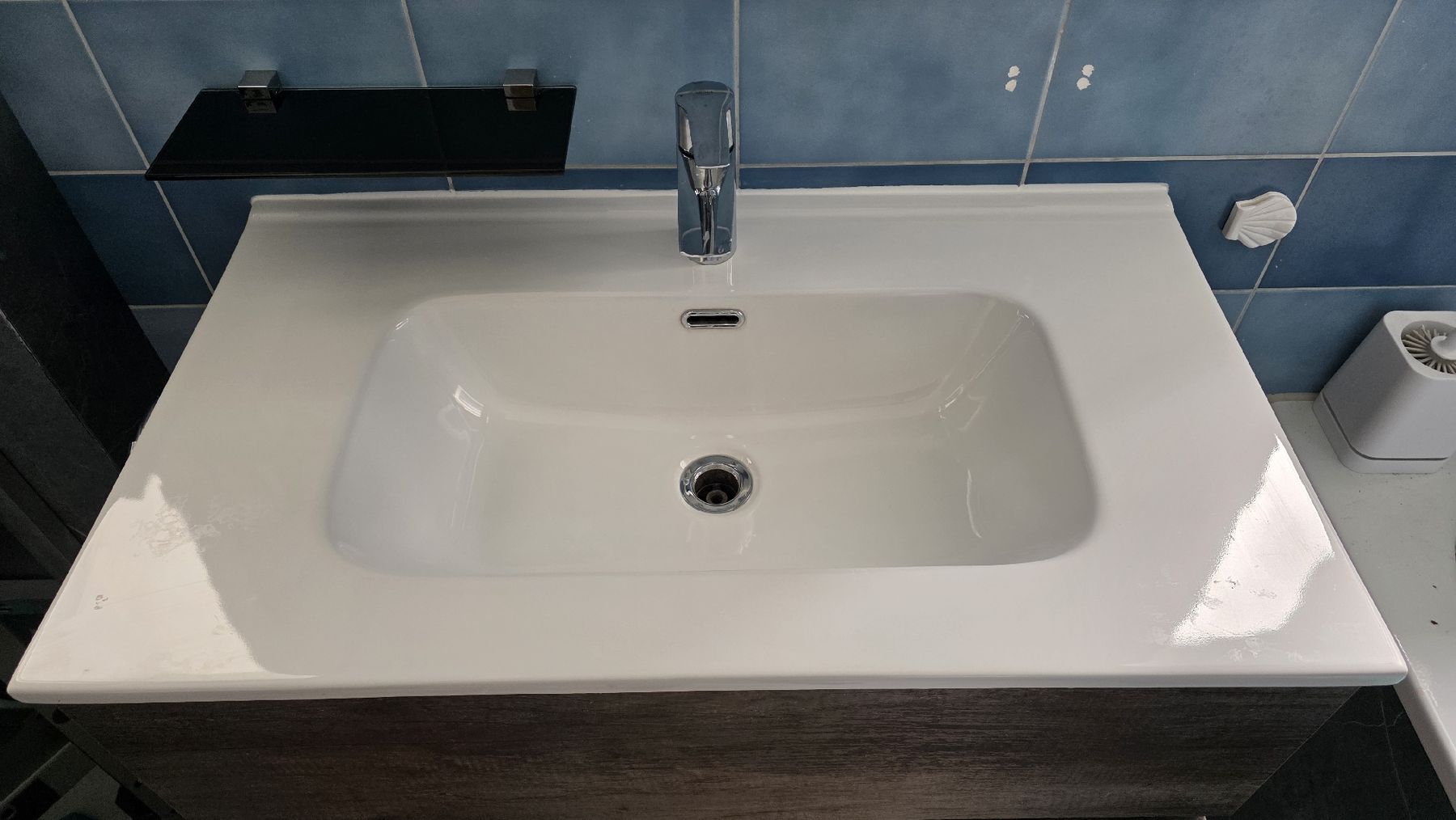 Mobili per bagno: Badezimmer-Waschtisch mit Schrank, Spiegelschrank – Usato da Weisslingen venduto da romanonerii 2