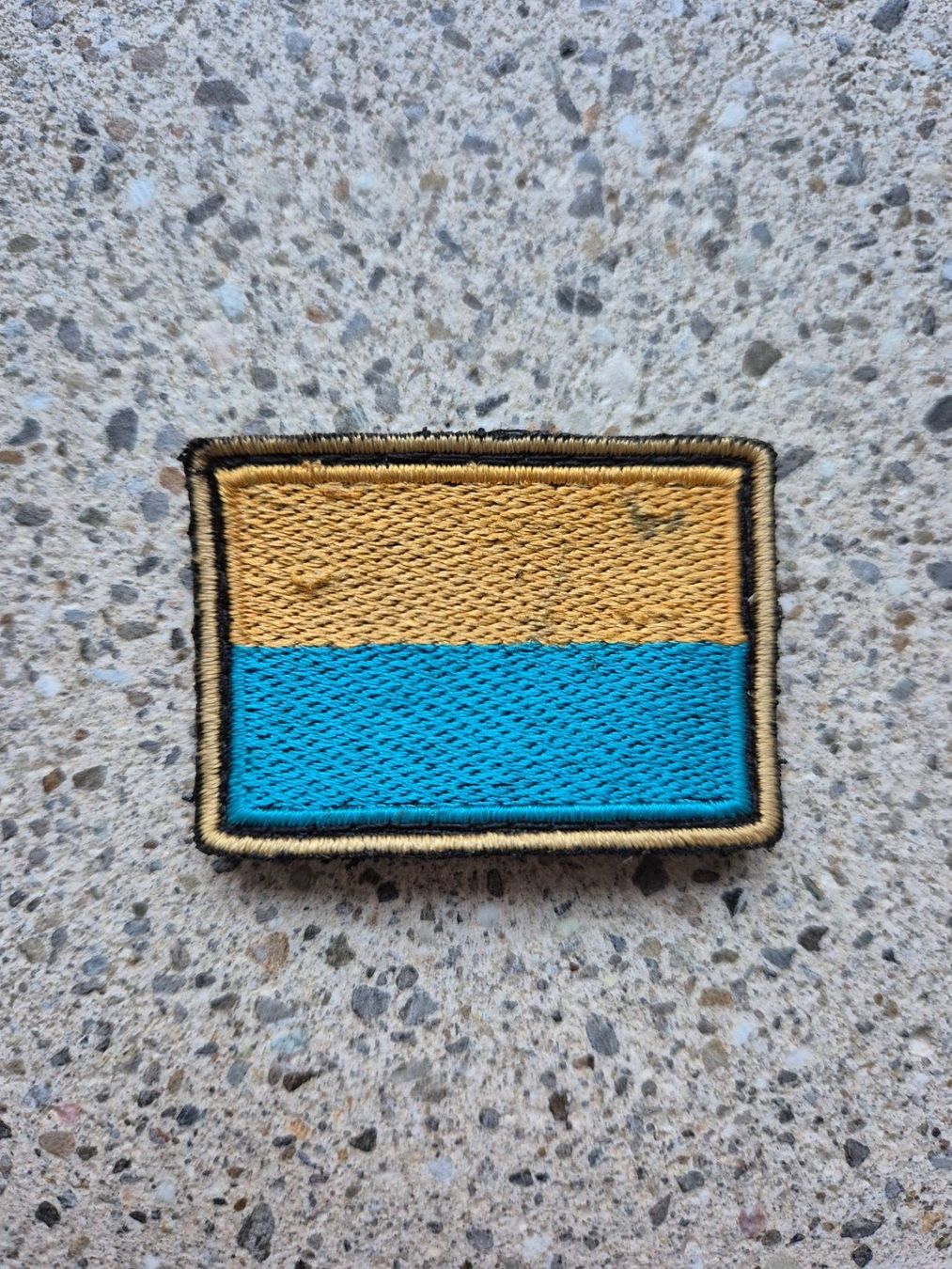 Schweizer Armee Plaketten & Abzeichen: *** Badge Ukraine mit klett *** – Gebraucht aus Riedholz von fr_sIruP