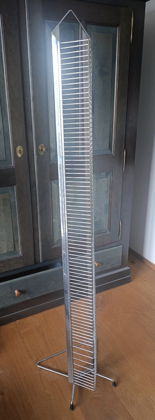 Racks & Supports: CD Ständer Metall neuwertig – D'occasion à Hinwil par djp_r28f