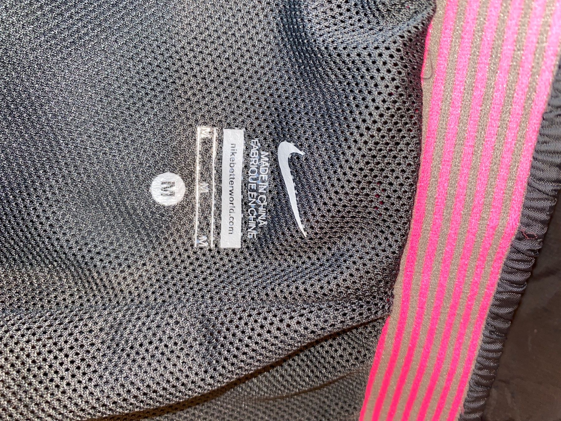 Nike Pantaloni: Nike Kurze Hose Gr. M – Usato da St.Gallen venduto da maierm01 2