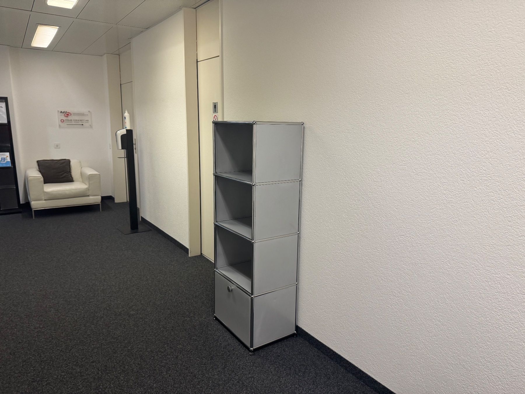 USM Cassettiere: Usm Highboard Mattsilber  Lieferung Gratis – Usato da Thun venduto da Thuno6 1