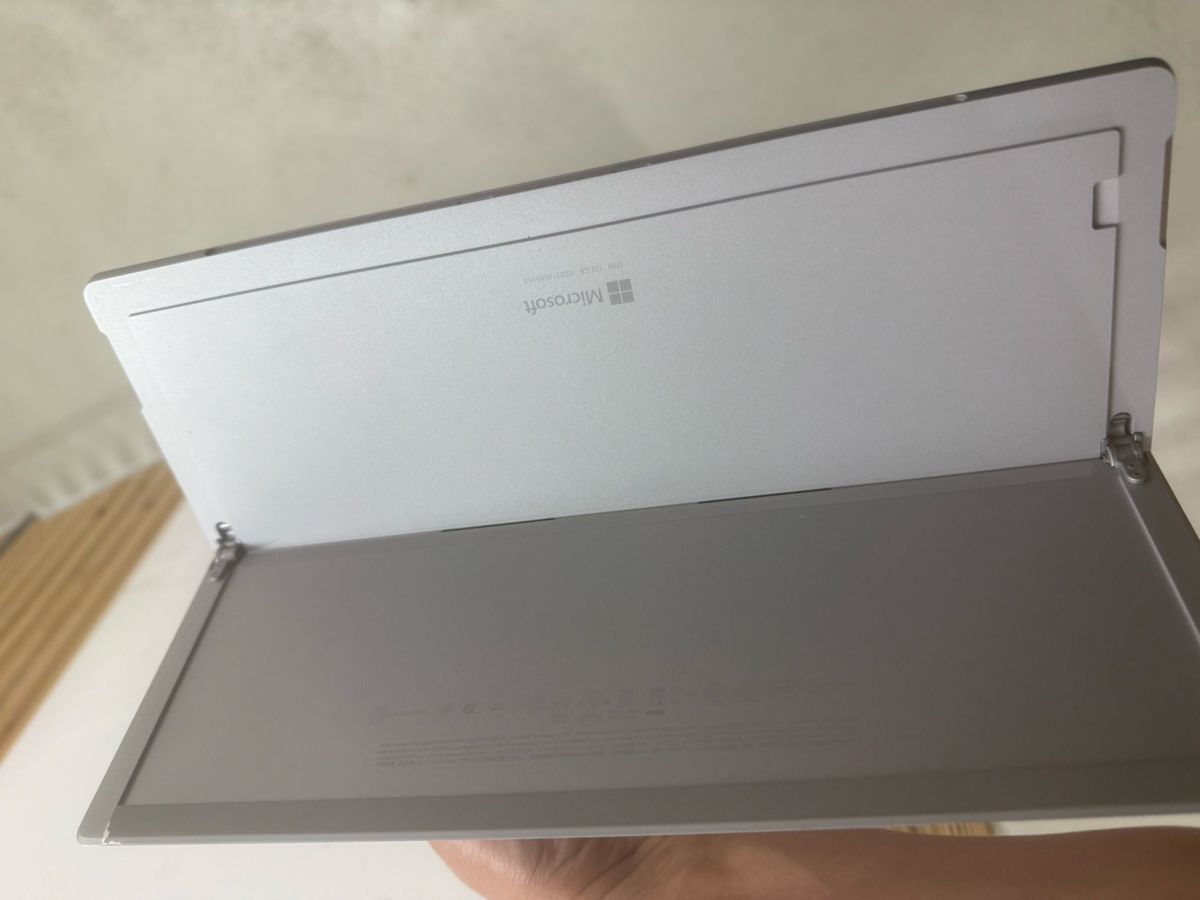 Microsoft Tablettes PC: Microsoft Surface Pro 1796 128GB   – D'occasion à Oensingen par aziri123 7