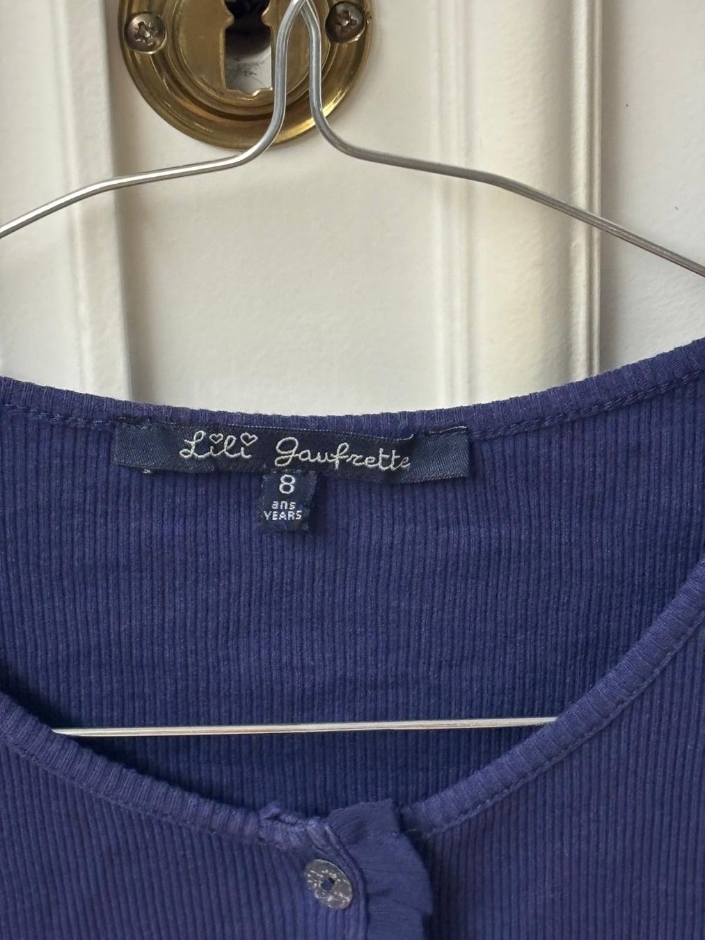 Sonstige Mädchenkleider: Gilet Lili Gaufrette T8 – Gebraucht aus Conches von chn_hgl6 2