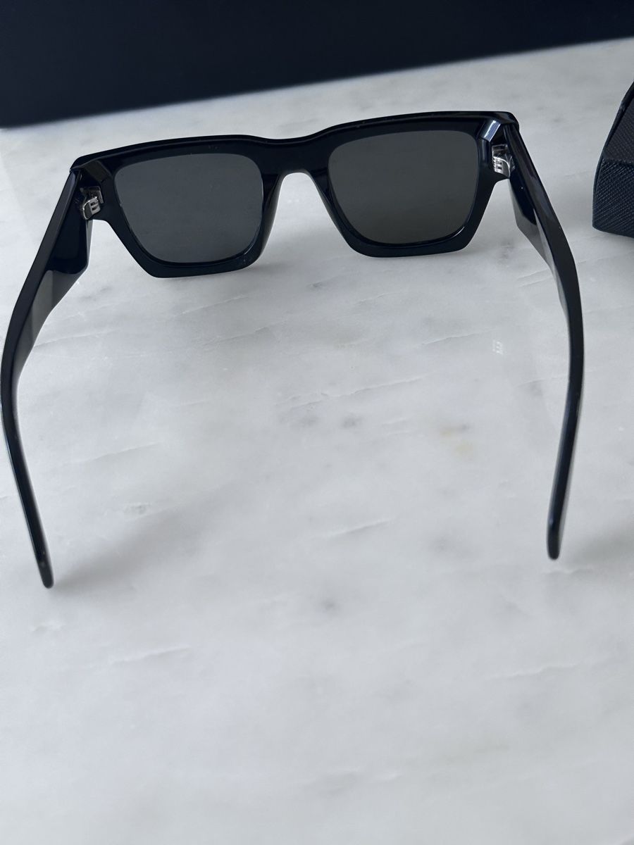 Prada Occhiali & Lenti: Original PRADA Sonnenbrille, Schwarz – Usato da Frick venduto da Soleil4658 4
