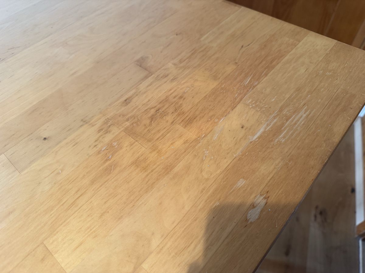 Tables: Stehtisch / Bartisch aus Holz mit Barhocker – D'occasion à Innertkirchen par Biene7 3
