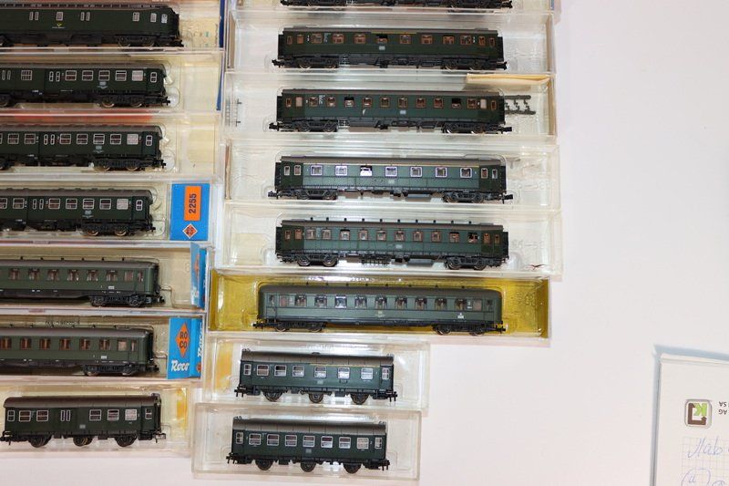 Roco Modellini di ferrovie: 20 Roco Wagen ( 501 ) – Usato da Kerzers venduto da Winu64 3