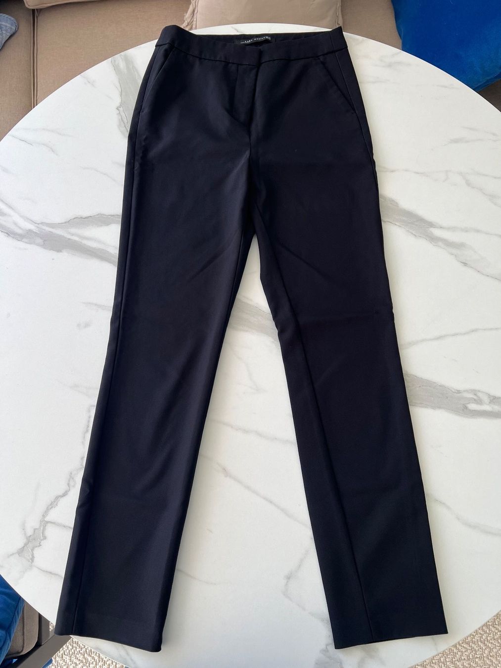Zara Hosen: Schwarze Hose Zara Basic Collection 36 Small – Gebraucht aus Ebmatingen von Charliz