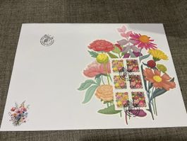 Briefumschlag  Blumen mit 6 Briefmarken siehe Foto