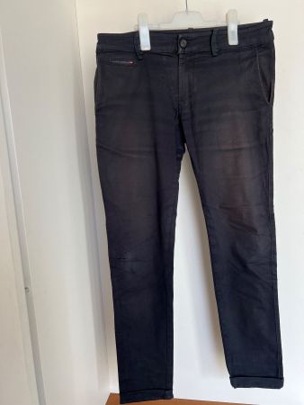 Pantalon Diesel noir, stretch, taille 32/32 -