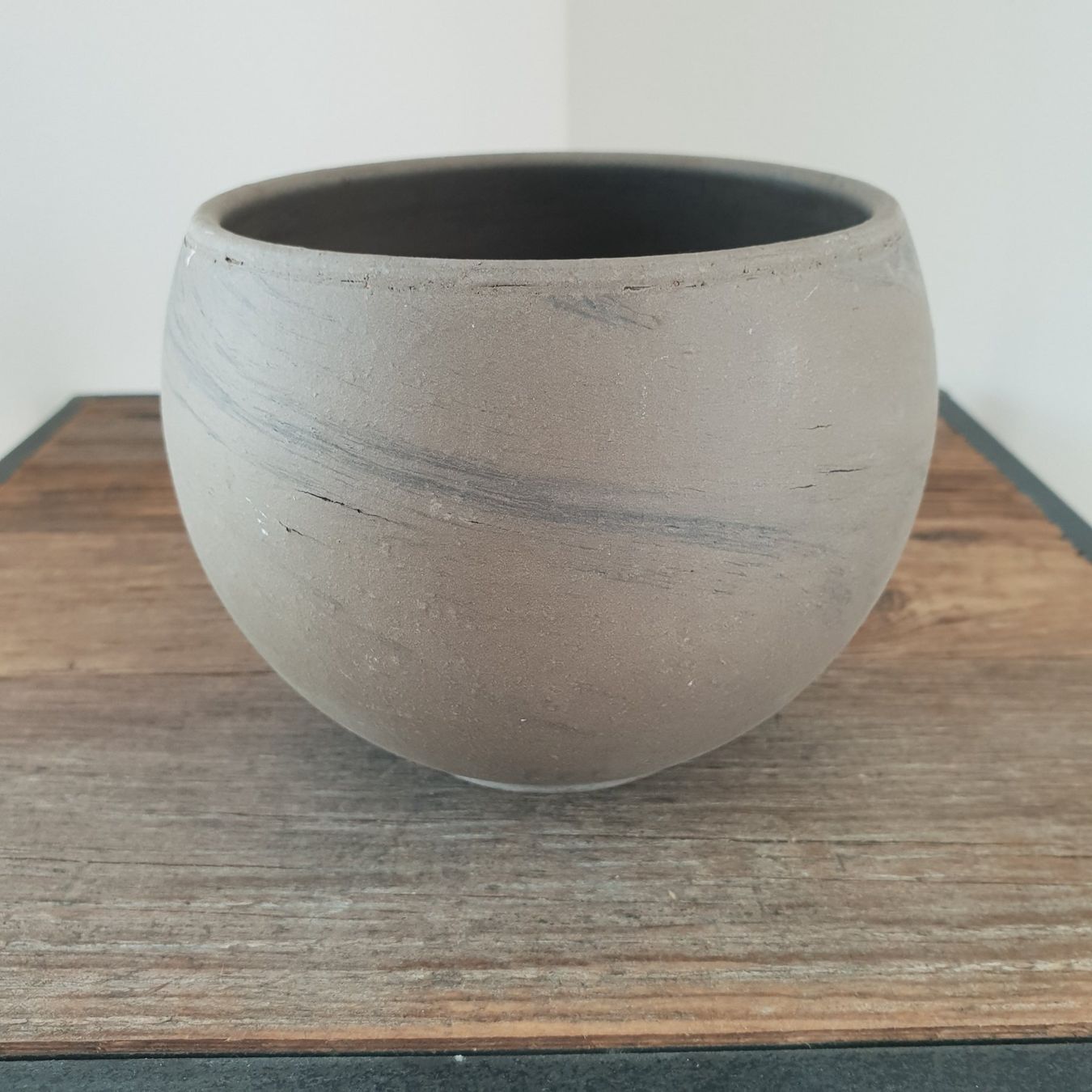 Vasi per fiori: 🐸 ÜBERTOPF / CACHE POT / BLUMENTOPF TAUPE – Nuovo (secondo la descrizione) da Môtier (Vully) venduto da Frogs