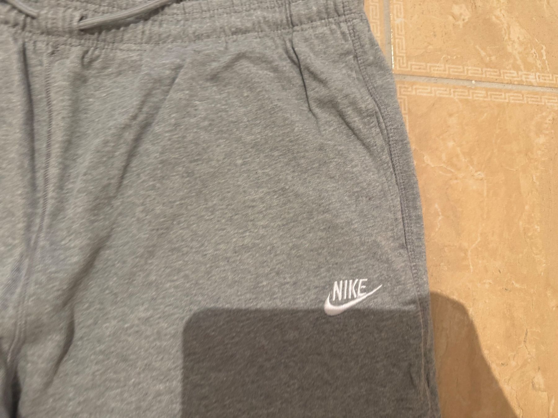 Hosen: Nike Sweatshirt Hose, L – Gebraucht aus Klingnau von Markus14 3