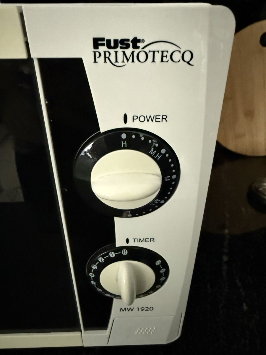 Primotecq Küchengeräte: Mikrowelle Primoteq MW 1920 – Gebraucht aus Lyss von KiS12 1