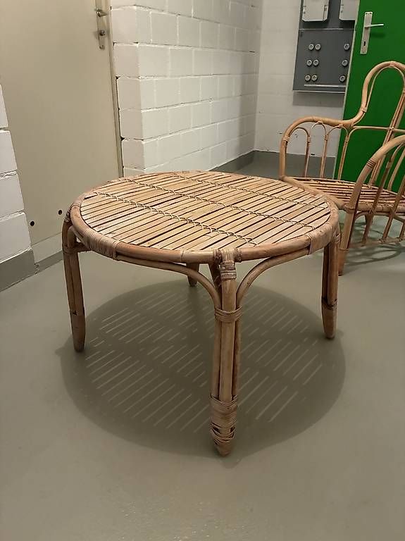 Set di tavolo e panche: Gartenset: Bambustisch + Tisch – Usato da Zürich venduto da renee-z 3