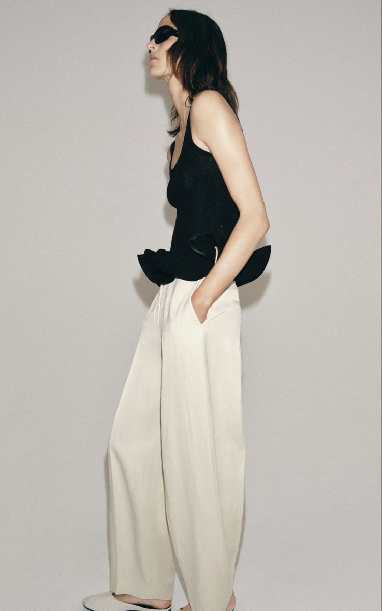 Pantaloni: Ballonhosen mit Leinenstoff Gr.M – Nuovo e nell'imballaggio originale da Veyras venduto da ValClasse 2