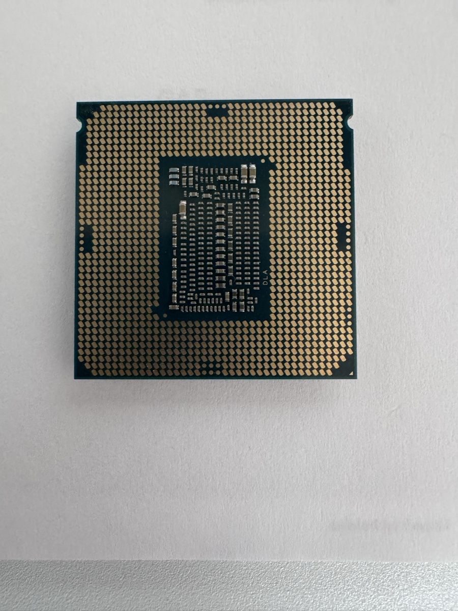 Intel Componenti elettronici: Intel Core i5-9600K CPU - Top Zustand – Usato da Au SG venduto da zoc_krj6 1