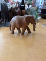 Holzelefant Dekoration Figur handgeschnitzt guter Zustand