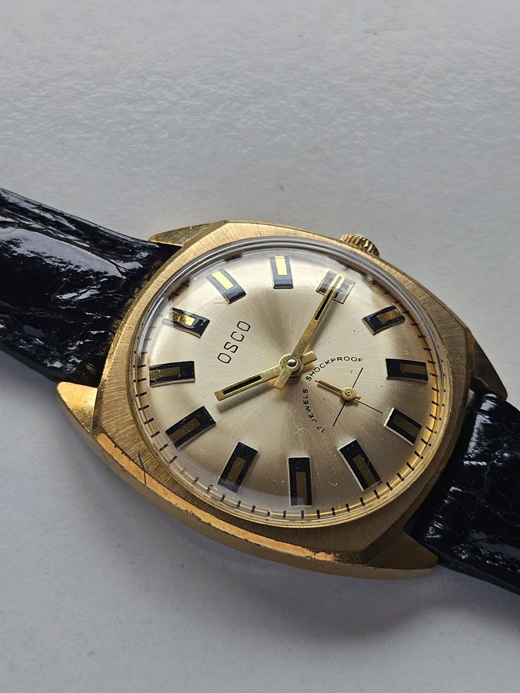 Orologi: 422 Osco dezentral Date – Usato da Berikon venduto da mmm21 1