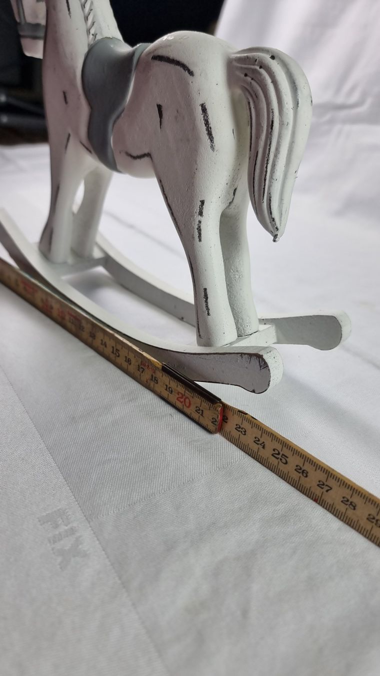 Tutte le decorazioni: Shabby Chic Deko Pferd Holzoptik weiss grau – Usato da Wald ZH venduto da Martin79 7
