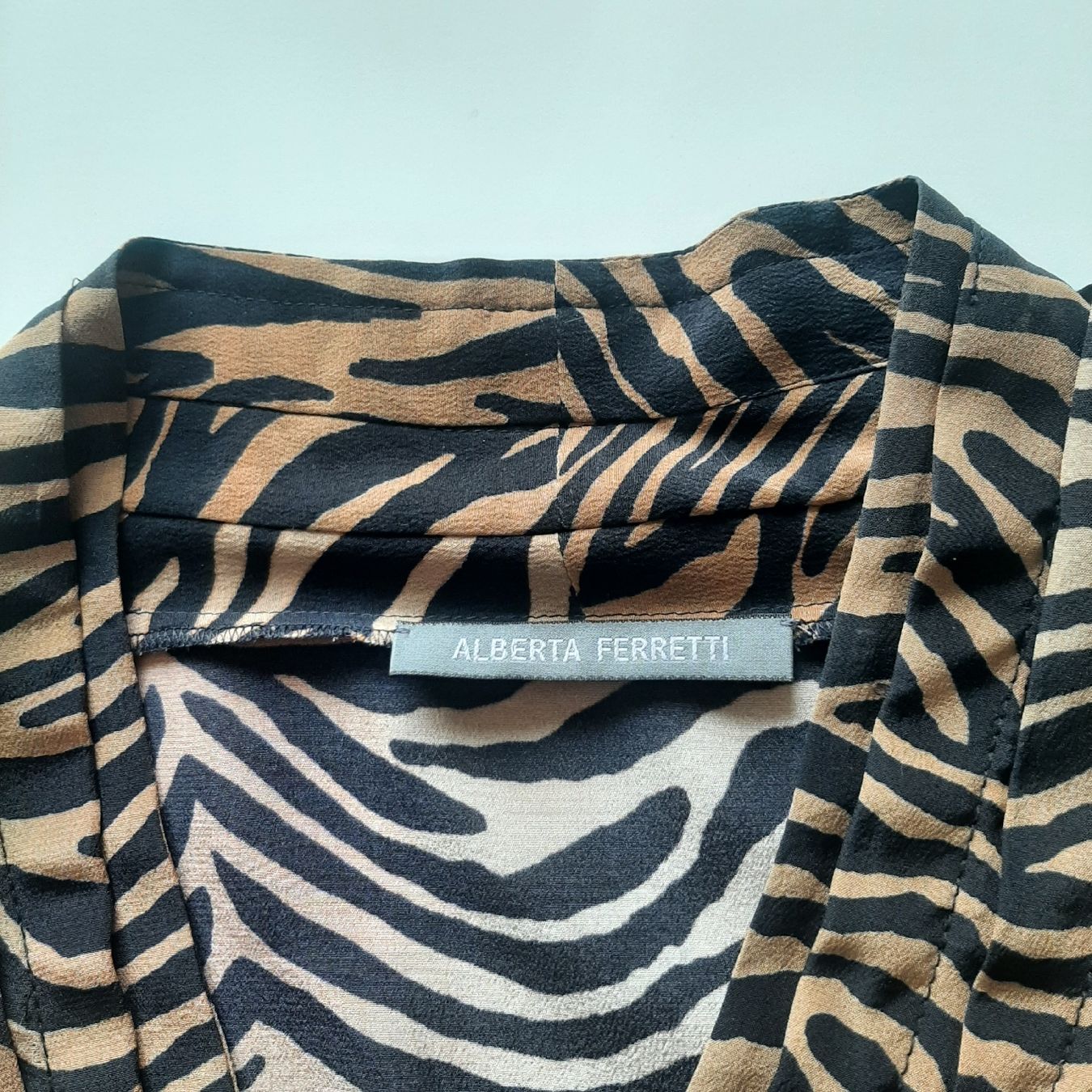 Vestiti: Robe Alberta Ferretti soie comme neuve – Usato da Chêne-Bourg venduto da chsandra34 5