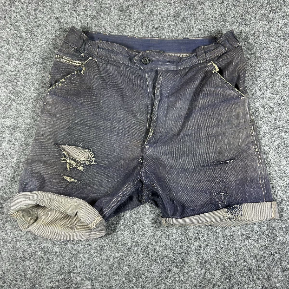 Jeans: 1940 short Jeans – Usato da La Sagne NE venduto da Matlasape