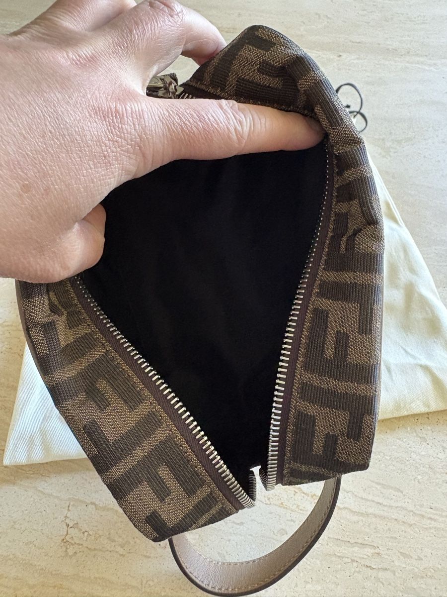 Fendi Custodie per cosmetici: Fendi Necessaire NEU – Nuovo (secondo la descrizione) da Unterägeri venduto da mar_96hk 3