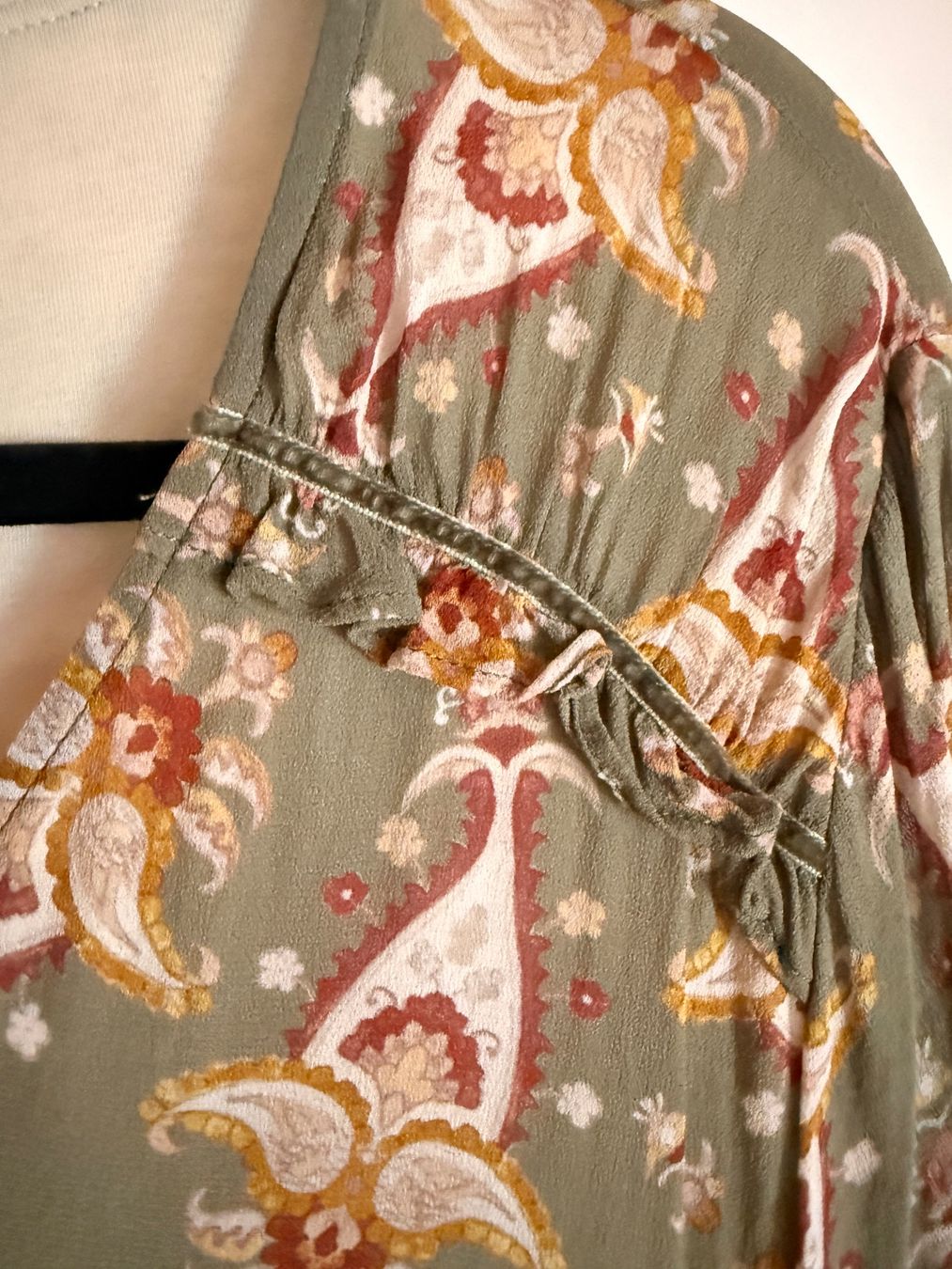 Nile Vestiti: Kleid von Nile – Usato da Mastrils venduto da Laura8sevilla 8