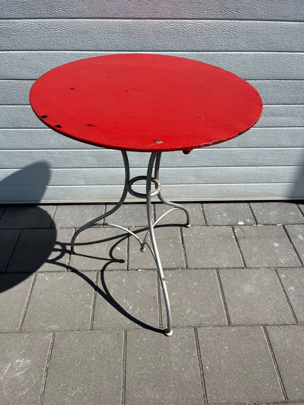 Tische: Bistrotisch Gartentisch – Gebraucht aus Unterkulm von Fabulirius 1