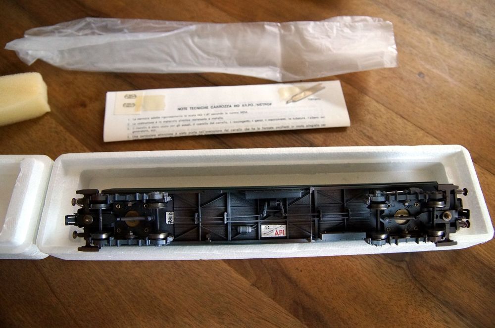 Metropolitan Modelleisenbahnen: Metrop/API 7090 E - SBB Personenwagen 2. Klasse UIC – Gebraucht aus Schönenwerd von Steidi 8