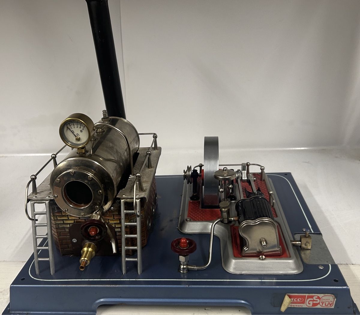 Wilesco Kit di modellismo & Modellini statici: Wilesco D20 mit Gasfeuerung – Usato da Niederscherli venduto da dampfueli 3