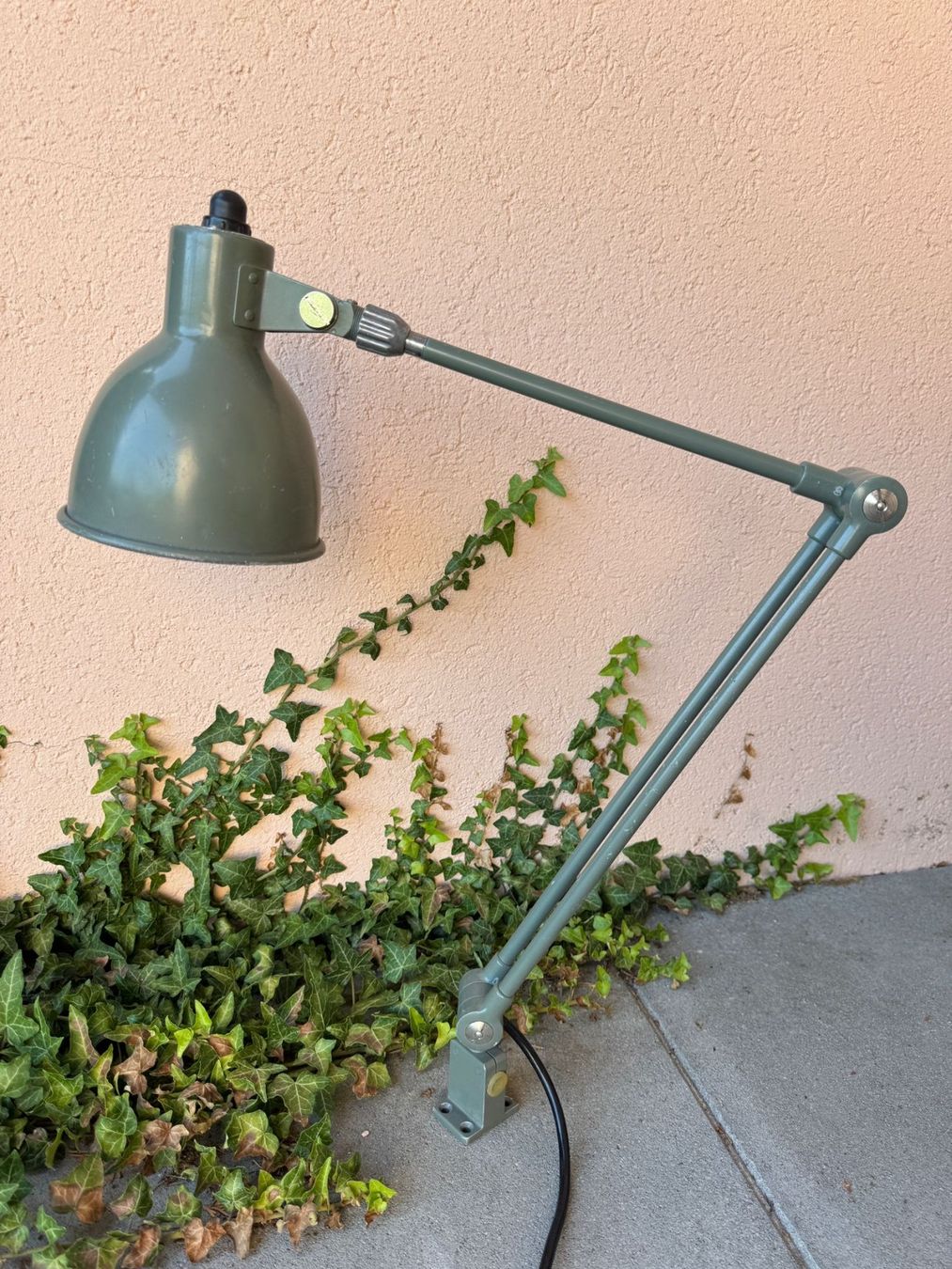 Kumewa Lampen: KUMEWA INDUSTRIELAMPE – Gebraucht aus Courgenay von Hobo_Jack