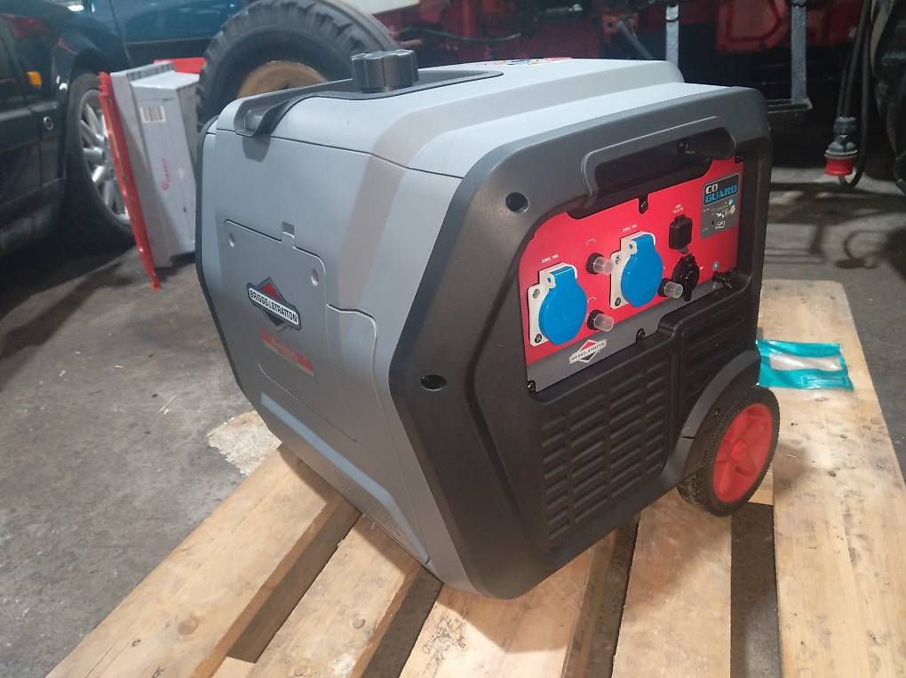 Generatori di corrente: Inverter Notstromaggregat – Usato da sils.i.D venduto da Spyderrider 3