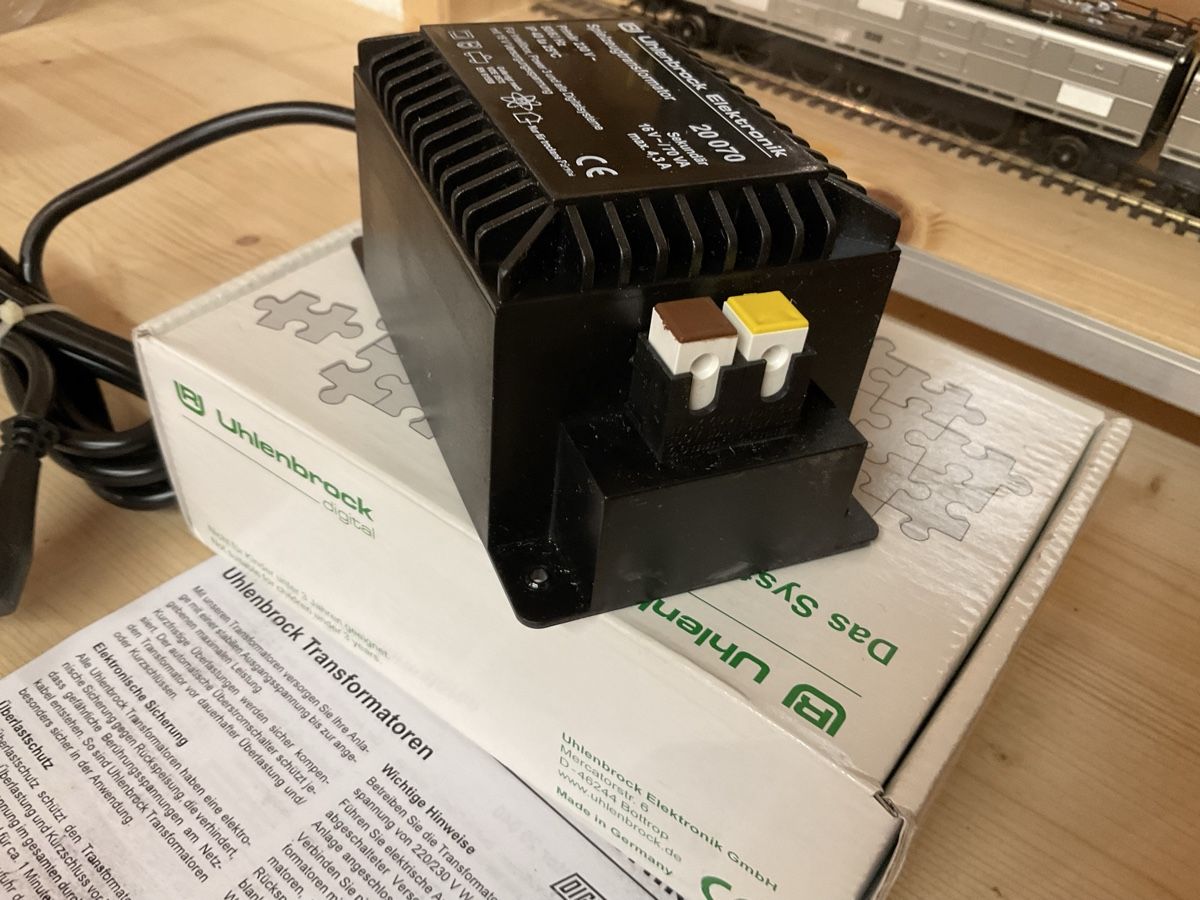 Uhlenbrock Modellini di ferrovie: Digital Trafo  – Nuovo (secondo la descrizione) da Wald ZH venduto da Sbbemilio 2