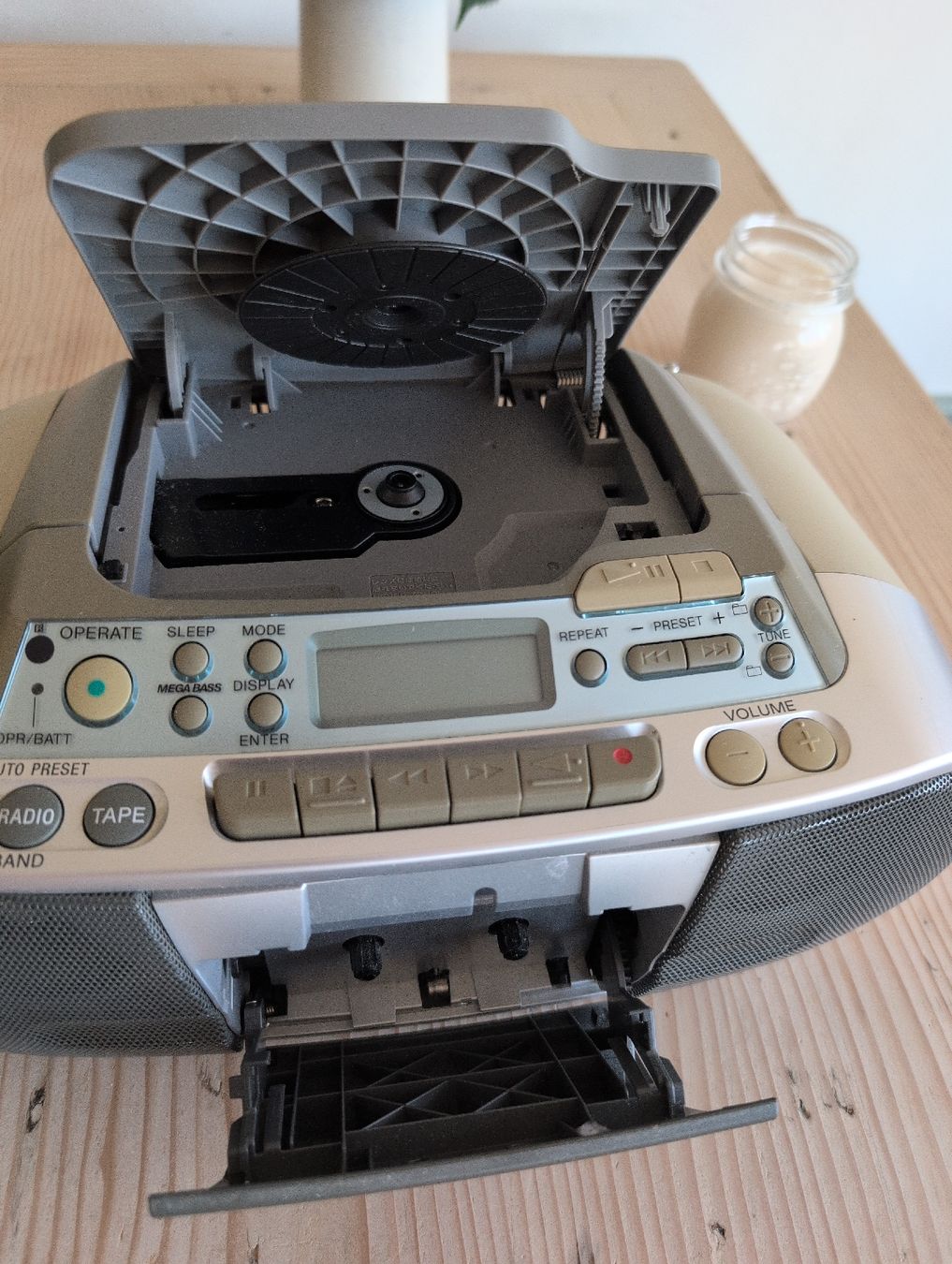 Sony Systèmes audio & multimédias: CD und Kassetten Player Sony – D'occasion à Bern par oscarinho 3