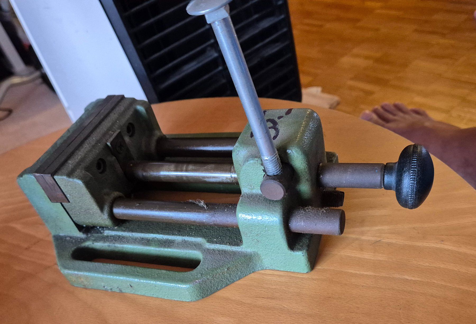 Alle Werkzeuge: Étaux a serrage rapide pour machine ou établi – Gebraucht aus Monthey von McAuthor 1
