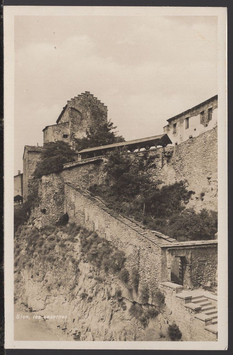 Cartes postales: Sion - Les Casernes – D'occasion à Aarau par kufi44