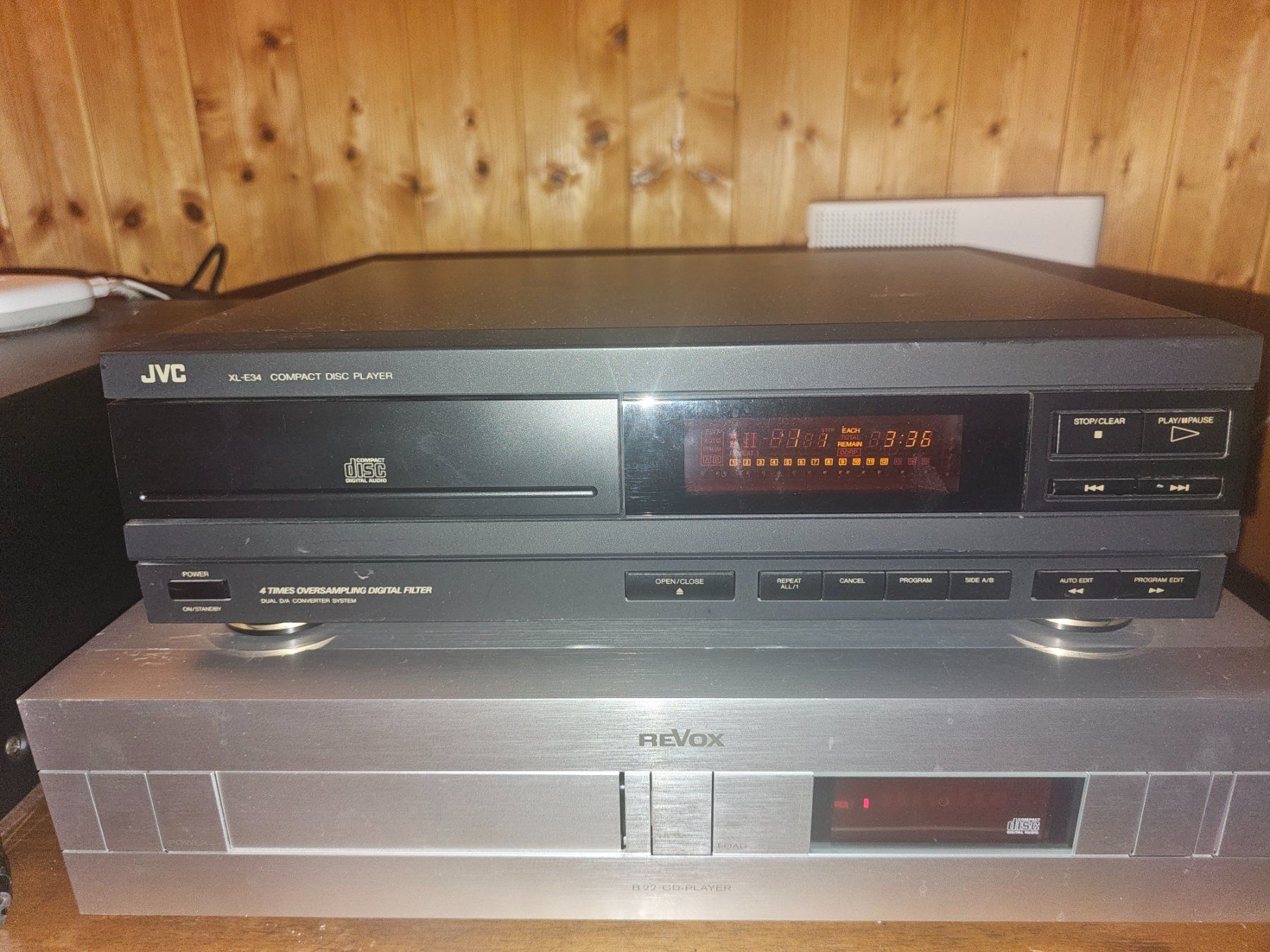 JVC Audio- & Mediensysteme: JVC XL-E 34 COMPACT DISC PLAYER – Gebraucht aus Monte Carasso von giave 1