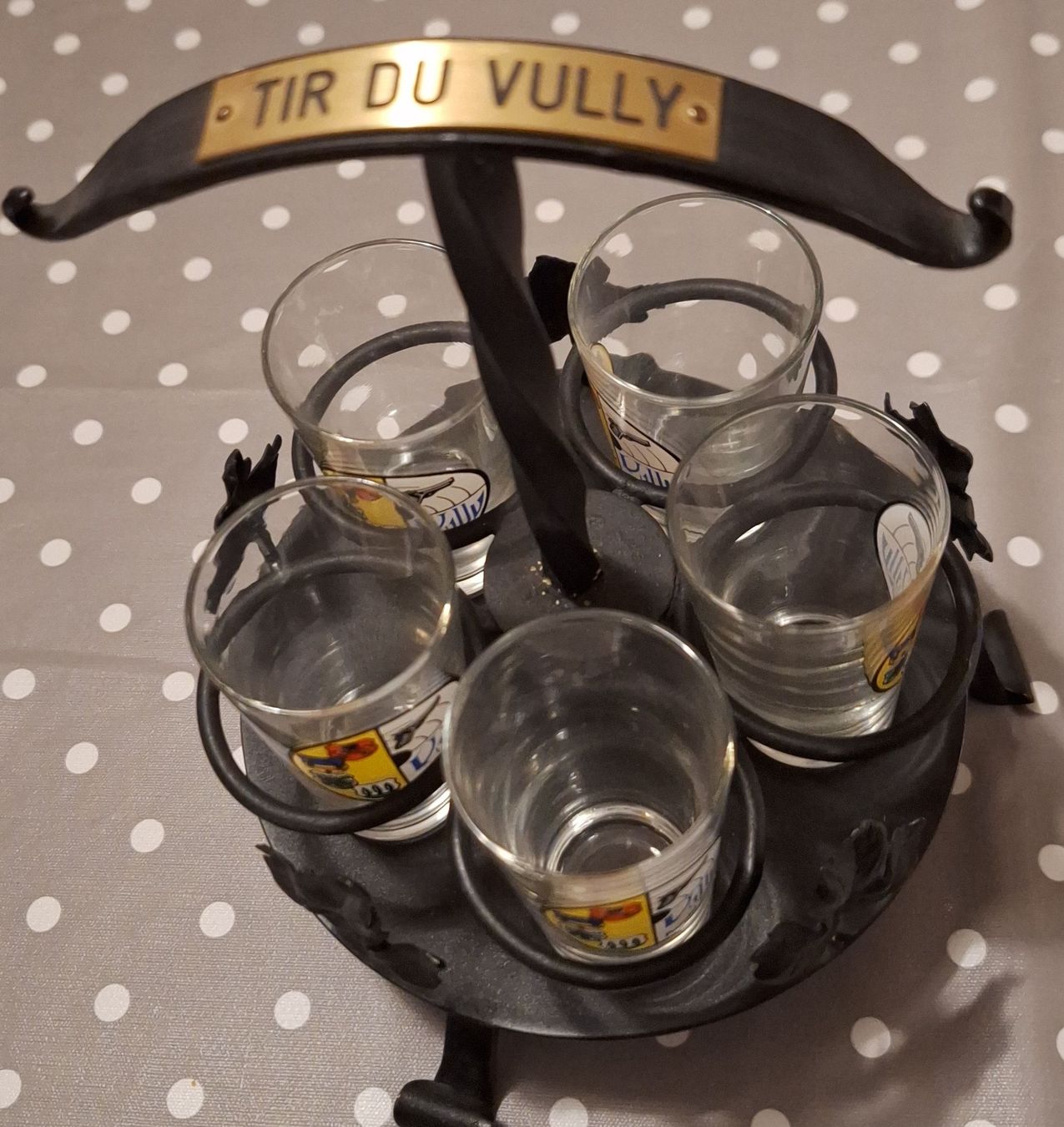 Tutte le decorazioni: Rustikaler Tir du Vully Shotgläsli-Halter - Handgefertigt – Usato da Schangnau venduto da Arnika56
