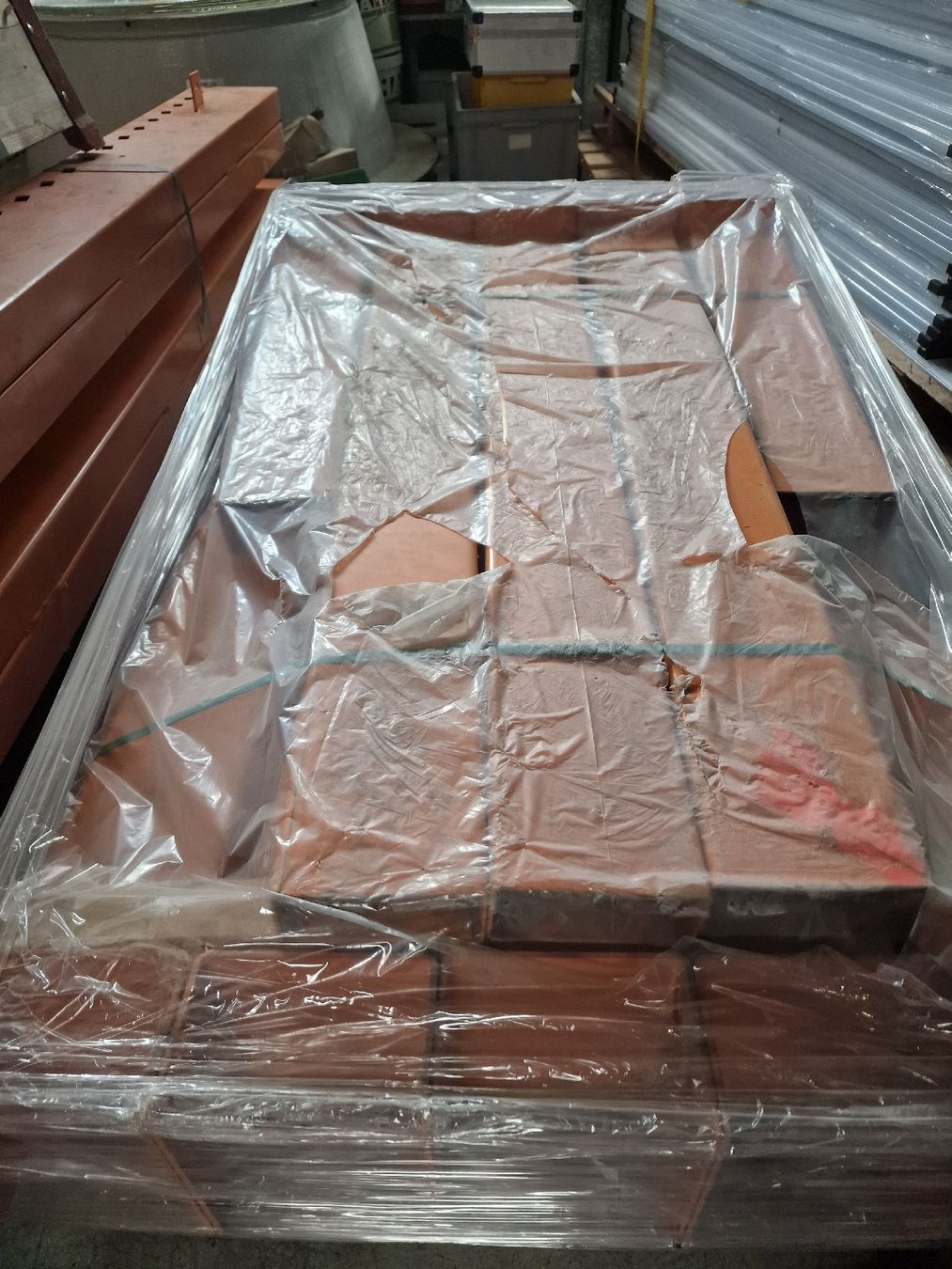 Scaffali: Metallgestell, schwer, gross uns stabil Ab 1.- – Usato da Umiken venduto da rolex80 1