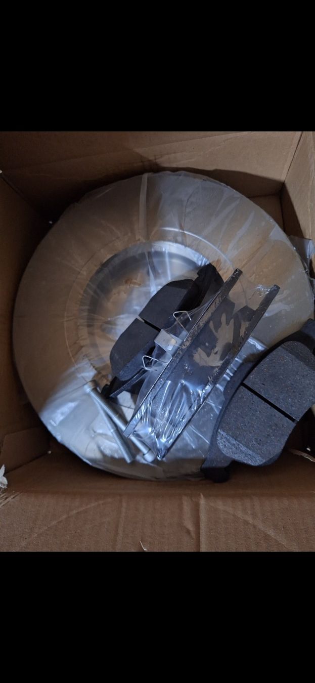 Citroën Toutes les pièces auto: Servicesatz Citroen Berlingo 1.6 HDI – Neuf avec emballage d'origine à Ufhusen par Caliban86 1