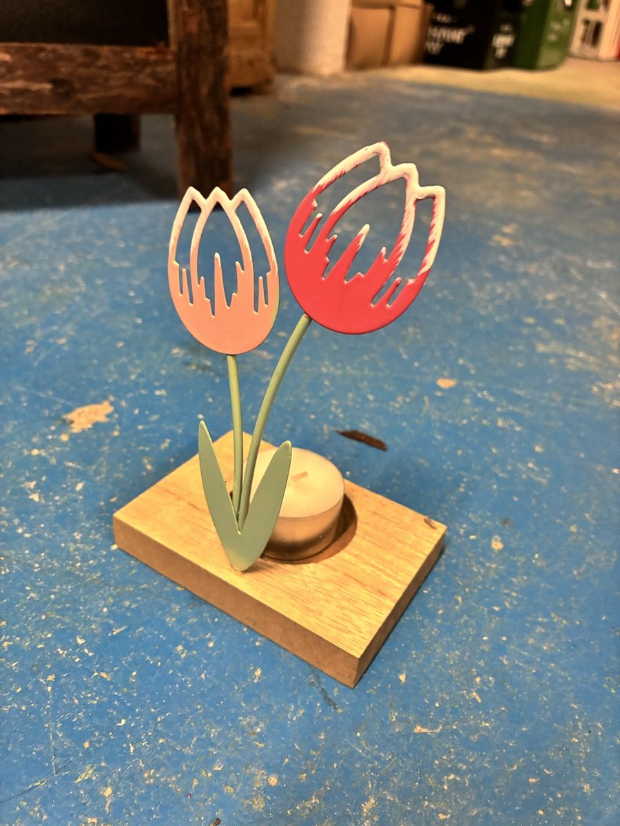 Tutte le decorazioni: Teelicht Halter Tulpen – Usato da Zürich venduto da Spurlos123