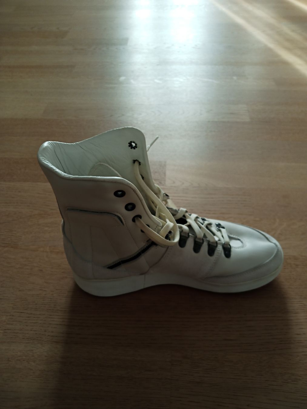 Medizinische Geräte: Orthopädische Sportschuhe – Gebraucht aus Berg am Irchel von Saruvuatore 2