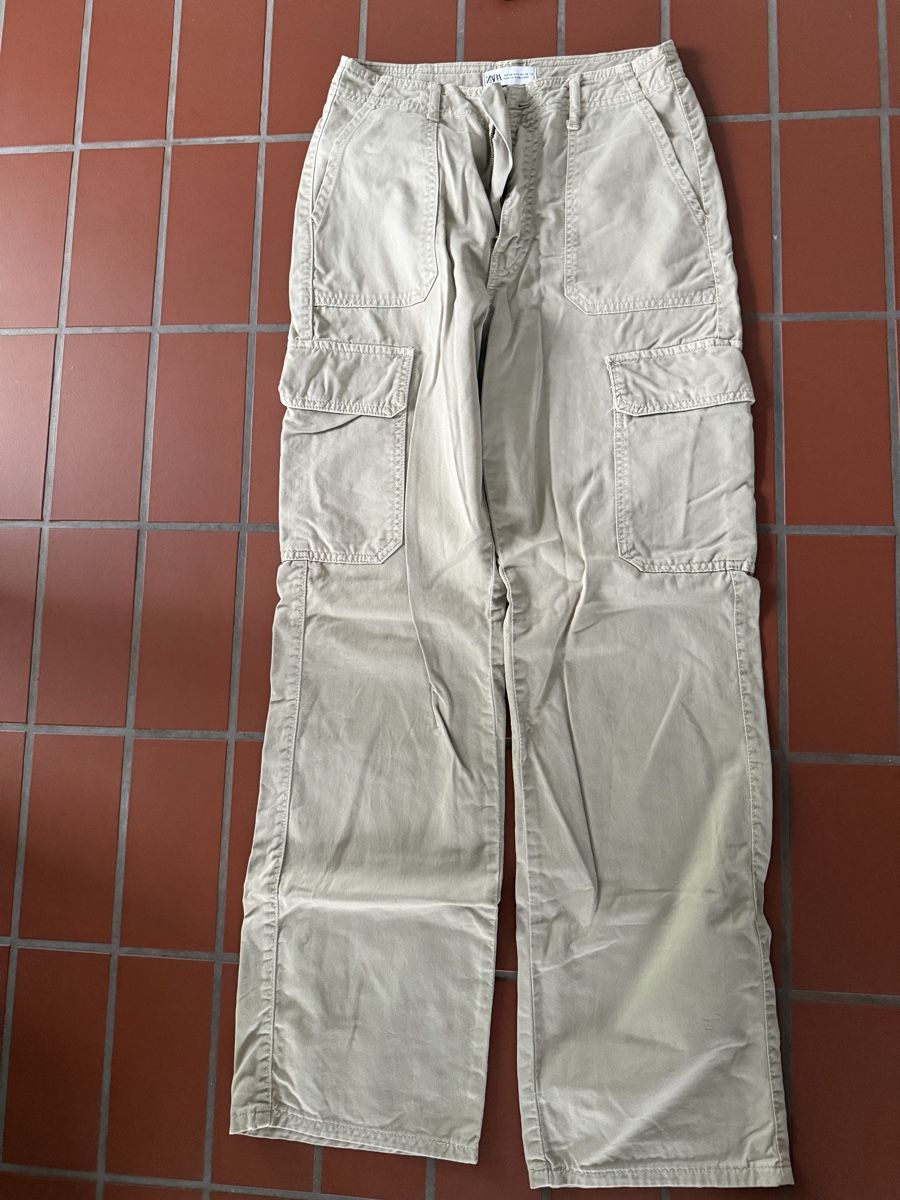 Zara Hosen: Zara Hose XS. Top Zustand – Gebraucht aus Zürich von JOD213