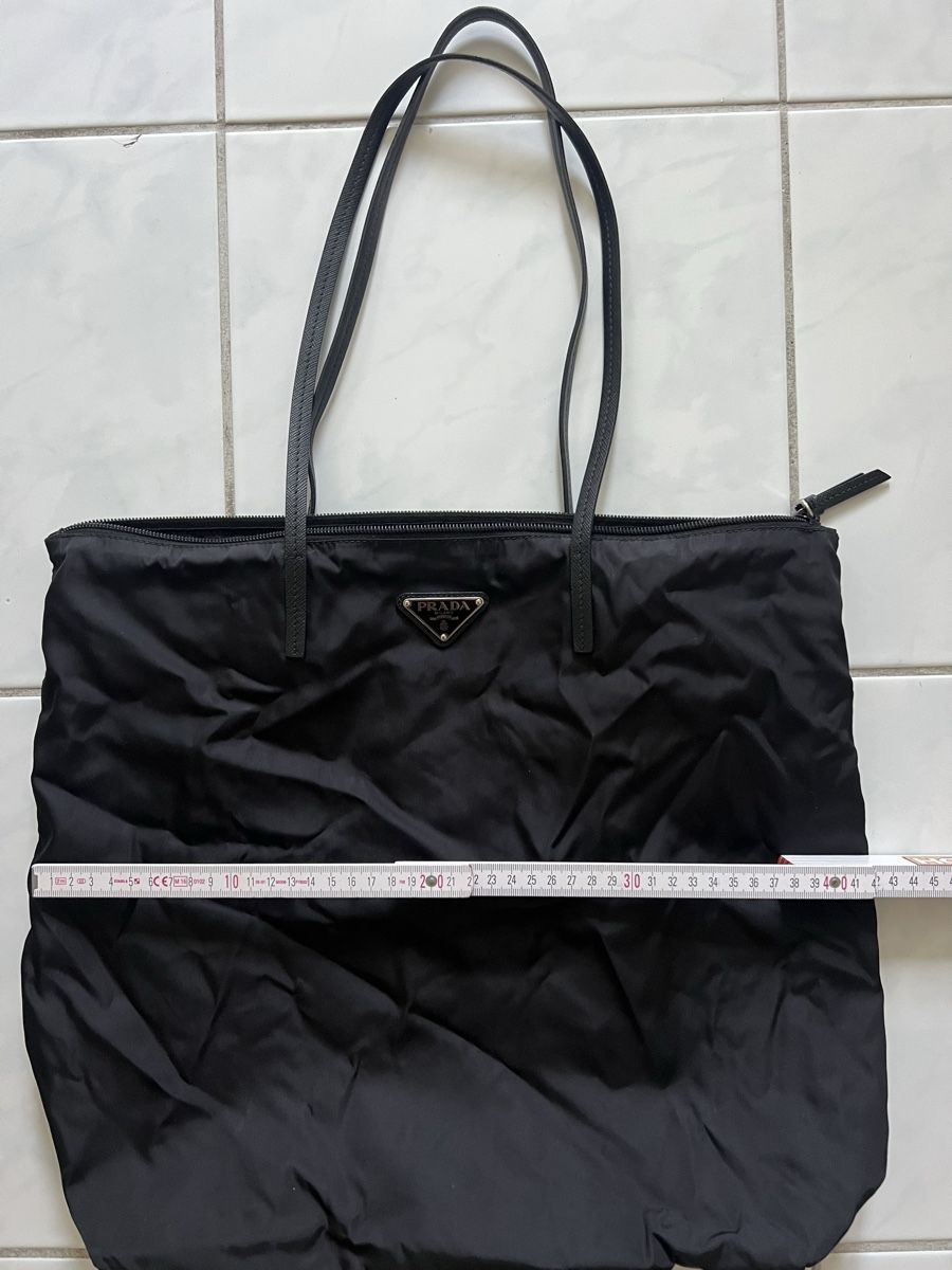 Prada Borse: PRADA NYLON TOTE BAG – Nuovo (secondo la descrizione) da Zürich venduto da Isabel. 1