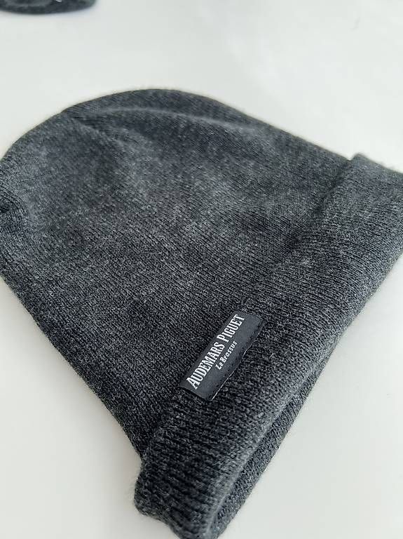 Audemars Piguet Altri accessori da uomo: Audemars Piguet Winter set – Usato da Meilen venduto da tachel 2