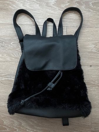 DAMEN-CITY-RUCKSACK „PRIMARK“ / Kunstleder / Ungebraucht!