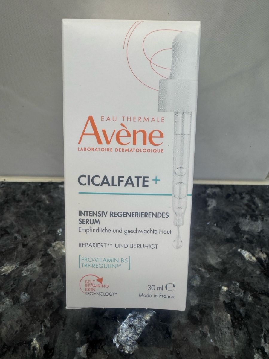 Avene Gesichtspflege: Avène Cicalfate+ Intensiv Serum 30ml - Neu & Ungeöffnet – Neu und originalverpackt aus Belp von sabadesign