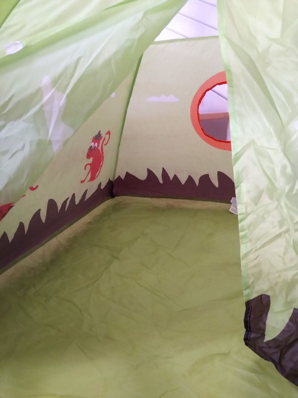 Alri letti & mobili per bambini: Tente Enfant - Tipi – Usato da Gland venduto da Coyotte 1