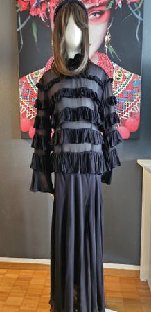 H&M Kleid mit Rüschen, Schwarz, Gr. S, neu