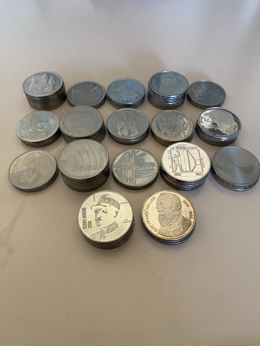 Tutti le monete: Lot de 64 monnaies de 5.- Fr commémoratives – Usato da Corsier-sur-Vevey venduto da Ginoarturo 2
