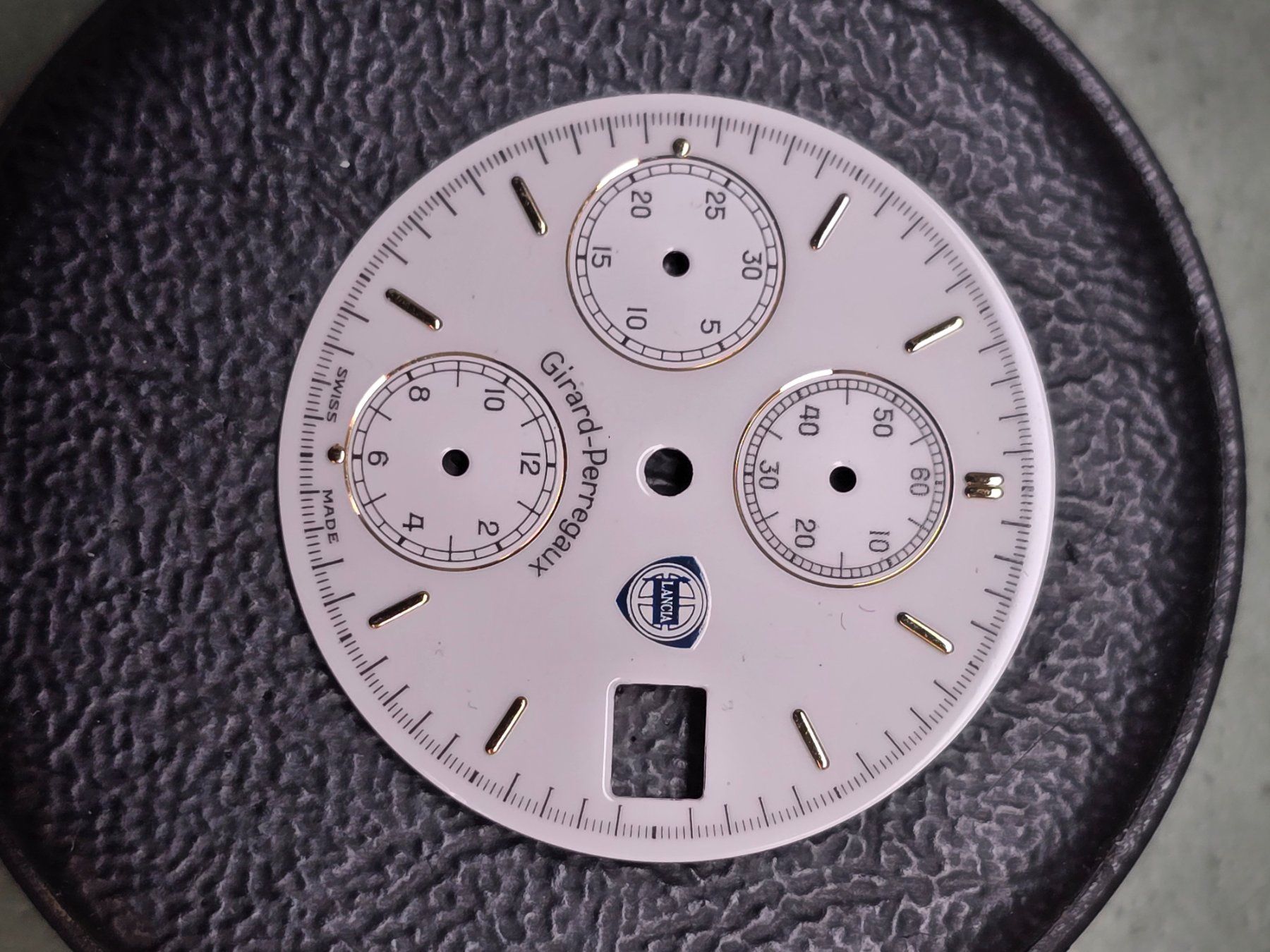 Girard-Perregaux Orologi: Cadran Girard-Perrégaux  Lancia – Usato da Tramelan venduto da Nirdan 1